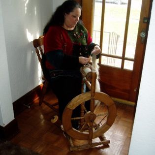 Home Spun Traditions Custom Handspinning